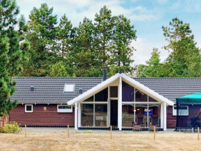 Two-Bedroom Holiday home in Hornbæk 2